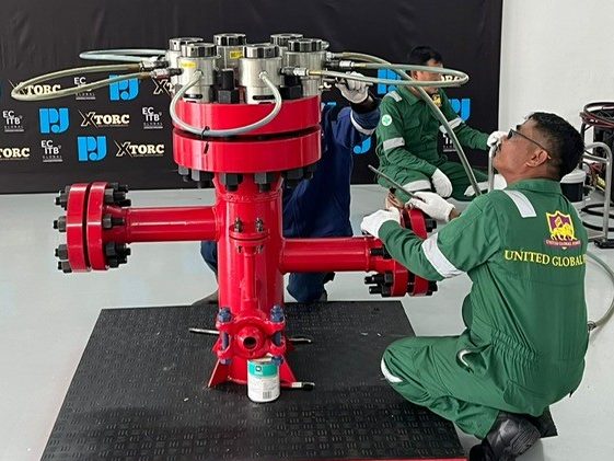 A Learner Doing A Practical Element Of The ECITBs MJI Blended Learning Course In Indonesia Aspect Ratio 800 600