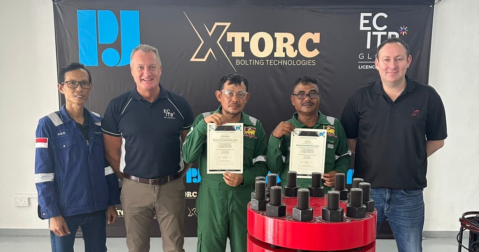 ECITB Globals Jason Riley Second Left At XTorc In Indonesia To See The MJI Blended Learning Course Aspect Ratio 760 400
