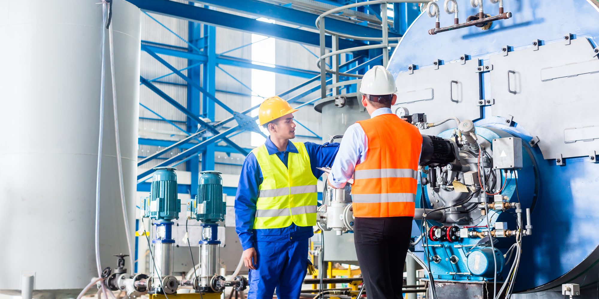 Engineers In Conference In Facility Aspect Ratio 1160 580