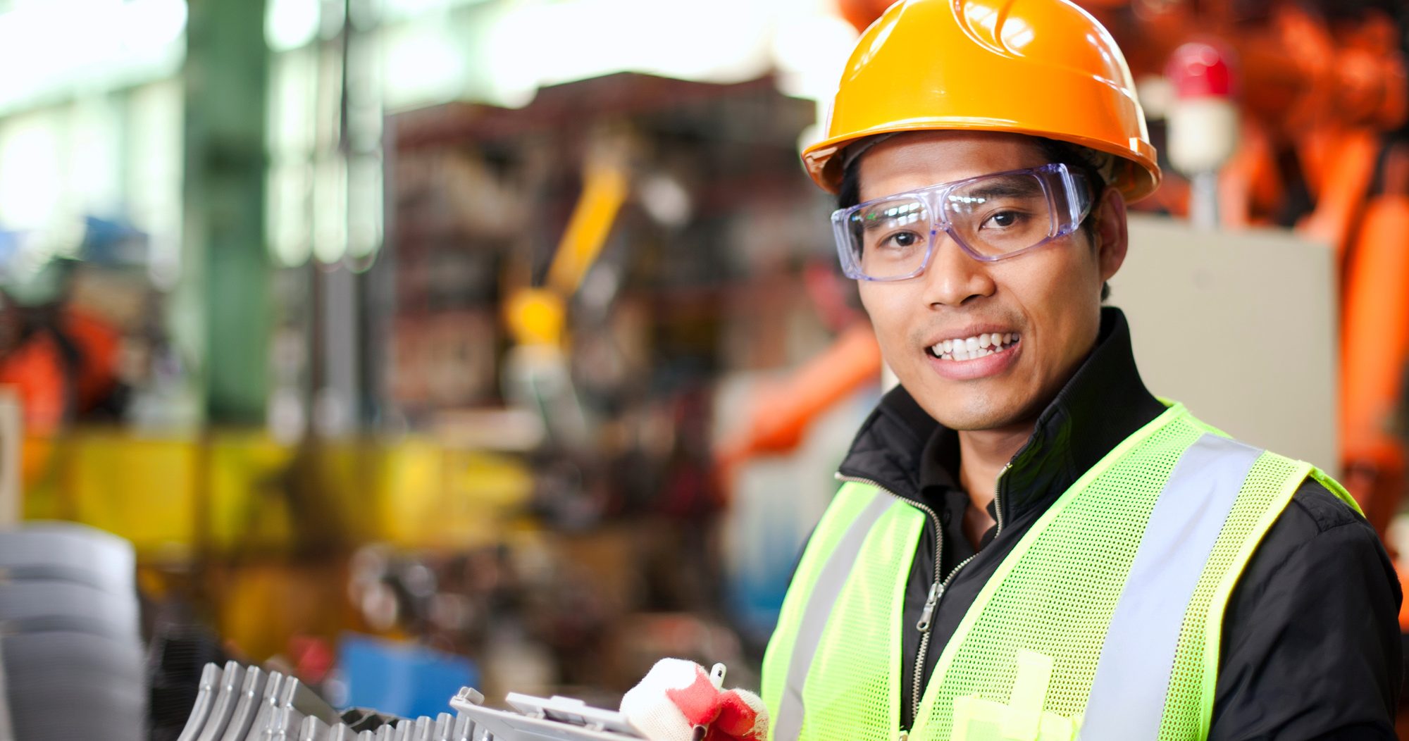 Man In Construction Site With Clipboard And Hardhat Aspect Ratio 760 400